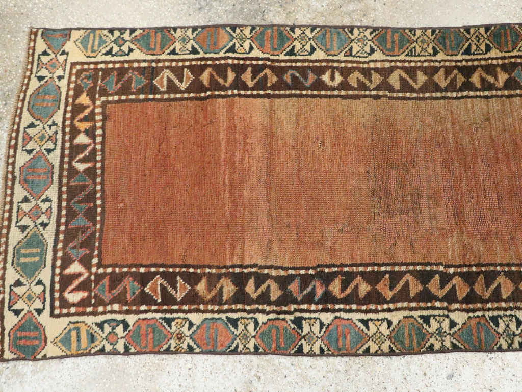 Antique Persian Northwest Runner, No.23330 - Galerie Shabab