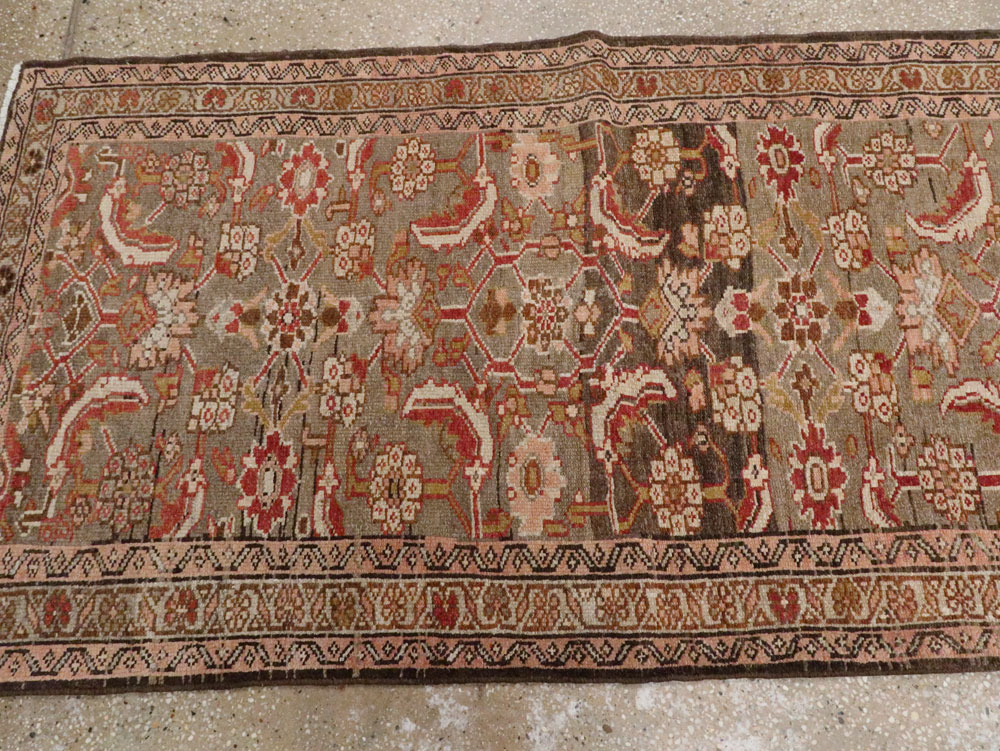 Vintage Persian Malayer Runner, No.23338 - Galerie Shabab