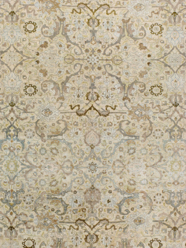 Antique Persian Tabriz Carpet, No.23353 - Galerie Shabab
