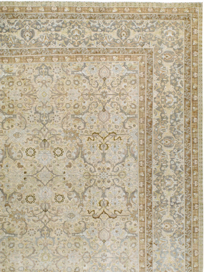 Antique Persian Tabriz Carpet, No.23353 - Galerie Shabab