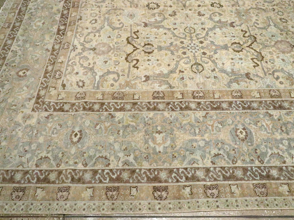 Antique Persian Tabriz Carpet, No.23353 - Galerie Shabab