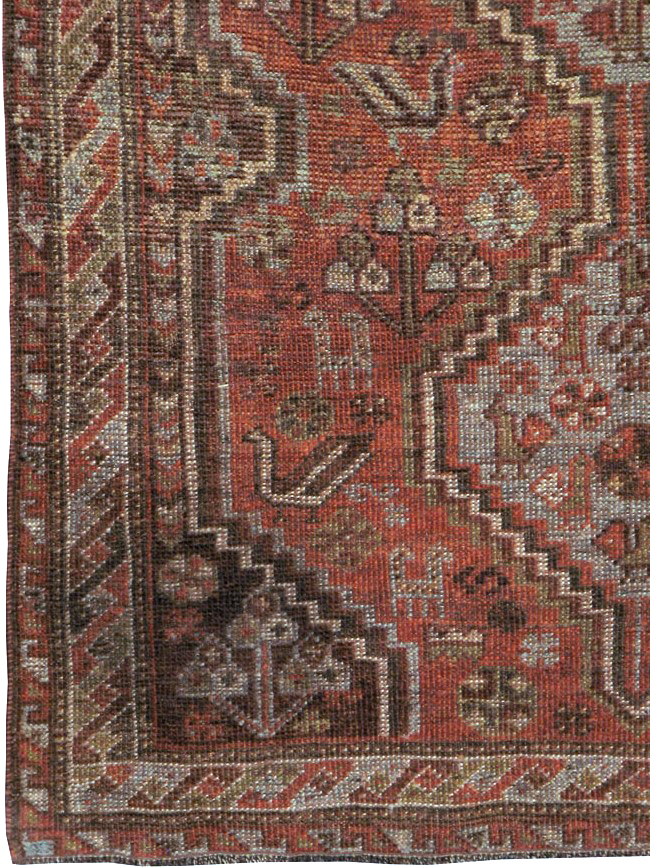 Vintage Persian Shiraz Rug, No.23357 - Galerie Shabab