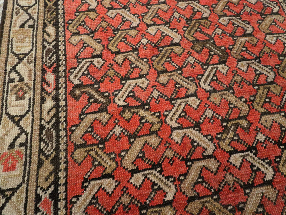 Antique Persian Northwest Runner, No.23359 - Galerie Shabab
