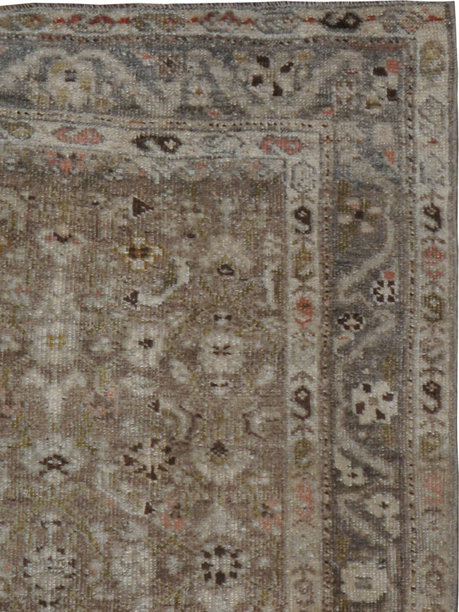 Antique Persian Bidjar Rug, No.23368 - Galerie Shabab