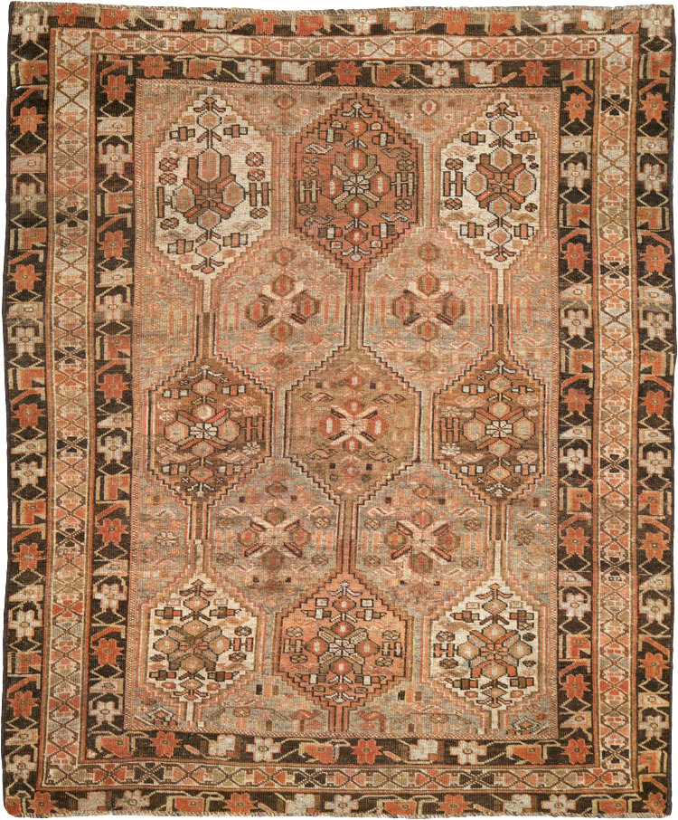 Vintage Persian Shiraz Rug, No.23380 - Galerie Shabab