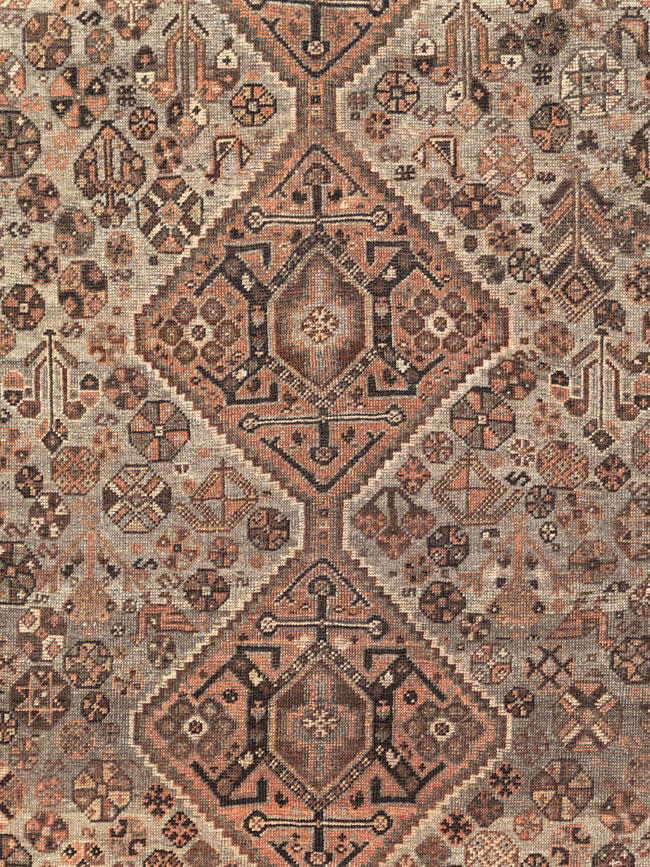 Vintage Persian Shiraz Carpet, No.23382 - Galerie Shabab