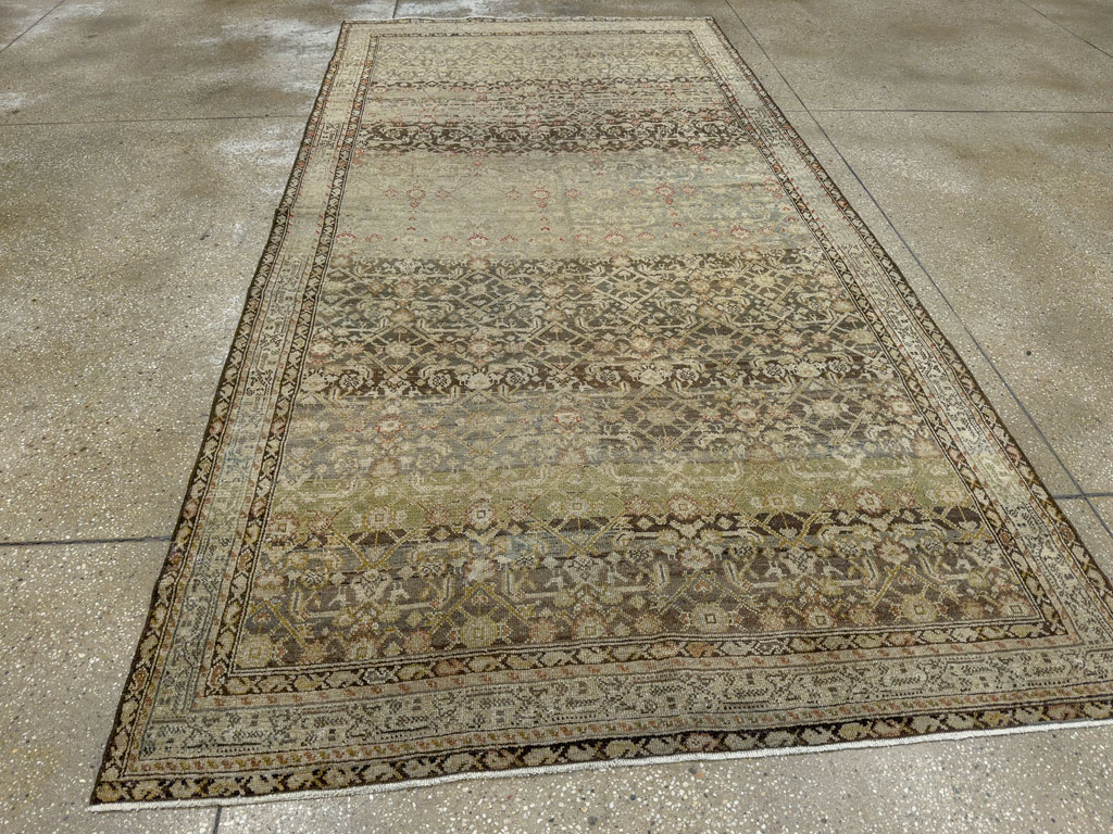 Vintage Persian Malayer Gallery Carpet, No.23384 - Galerie Shabab