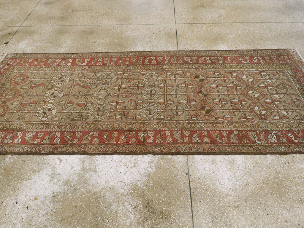 Vintage Persian Serab Gallery Carpet, No.23392 - Galerie Shabab