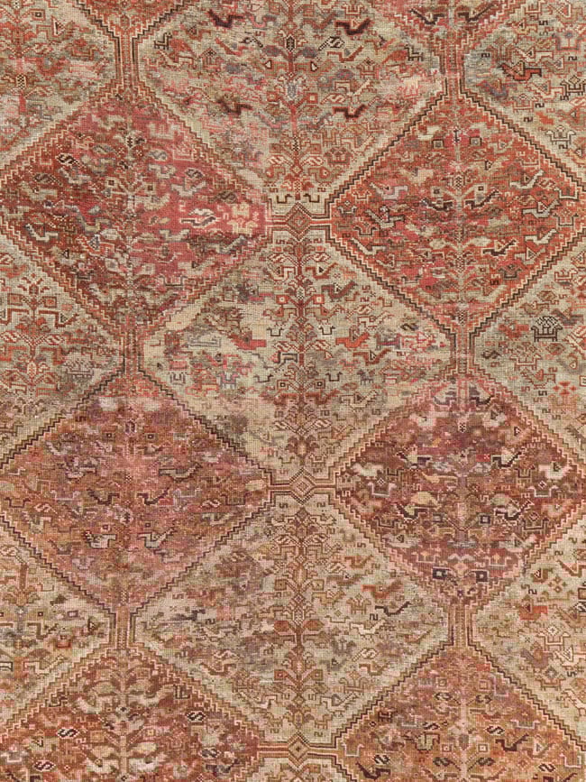 Antique Persian Shiraz Accent Carpet, No.23393 - Galerie Shabab