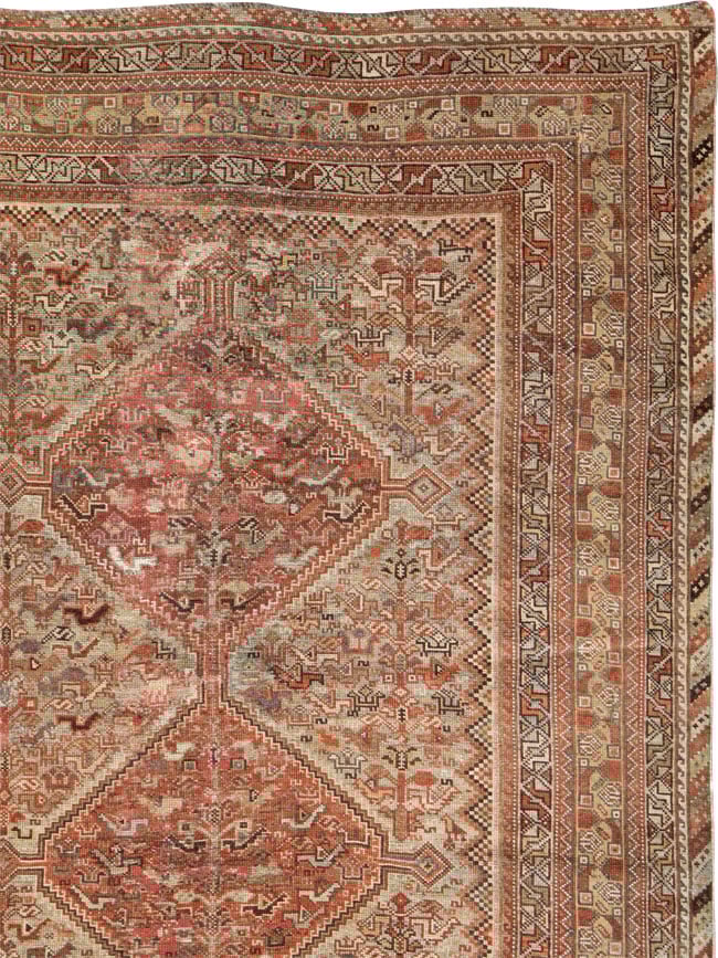 Antique Persian Shiraz Accent Carpet, No.23393 - Galerie Shabab