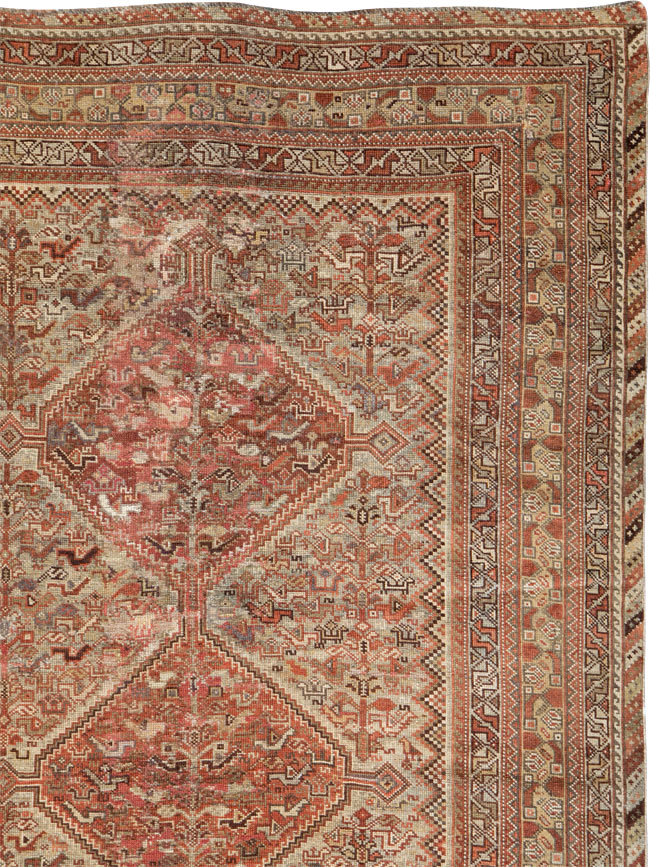 Antique Persian Shiraz Accent Carpet, No.23393 - Galerie Shabab