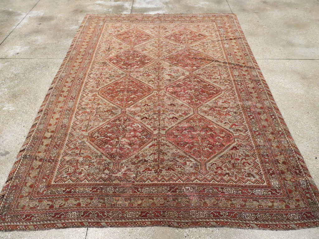 Antique Persian Shiraz Accent Carpet, No.23393 - Galerie Shabab