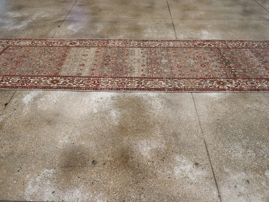 Vintage Persian Malayer Gallery Runner, No.23408 - Galerie Shabab