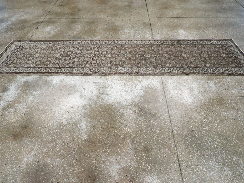 Vintage Persian Malayer Runner, No.23415 - Galerie Shabab