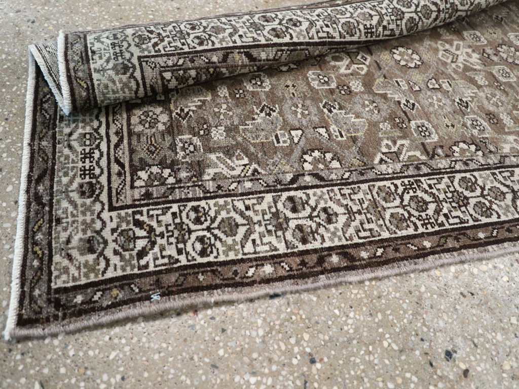 Vintage Persian Malayer Runner, No.23415 - Galerie Shabab