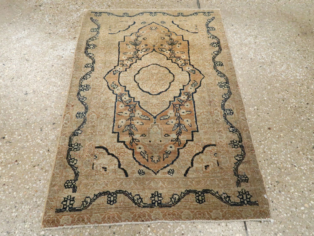 Antique Persian Tabriz Hagi Jalili Rug, No.23416 - Galerie Shabab