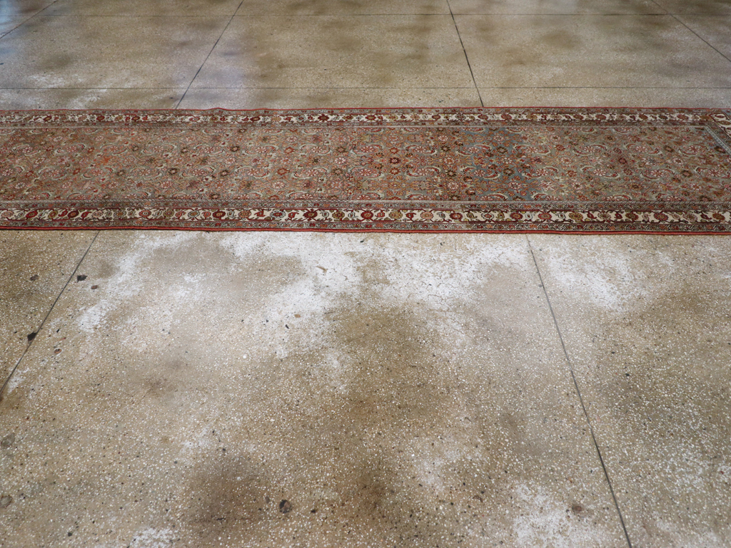 Vintage Persian Malayer Gallery Runner, No.23418 - Galerie Shabab