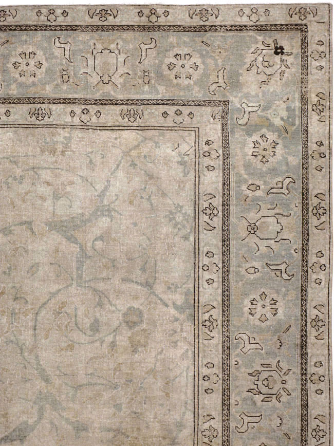 Antique Persian Tabriz Carpet, No.23422 - Galerie Shabab