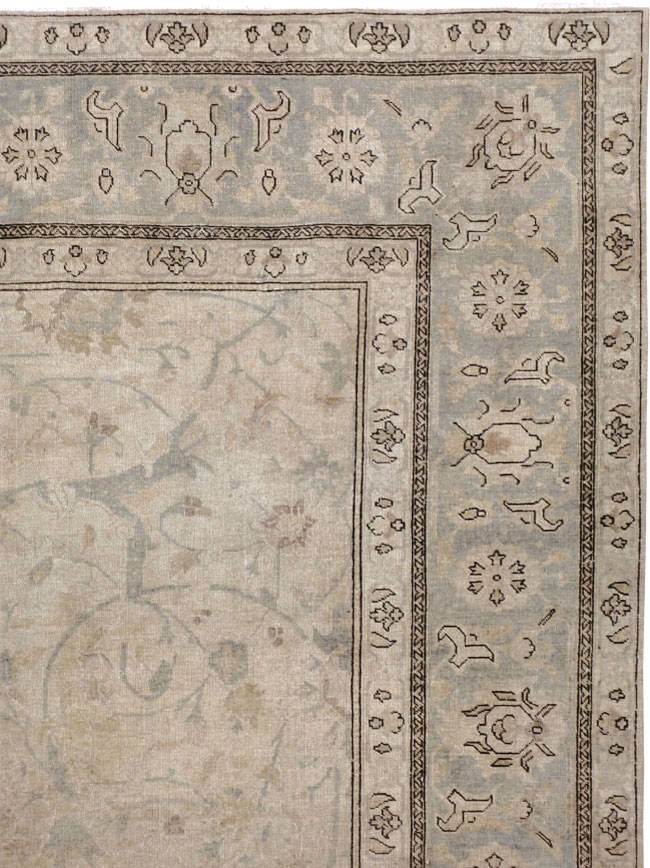 Antique Persian Tabriz Carpet, No.23422 - Galerie Shabab