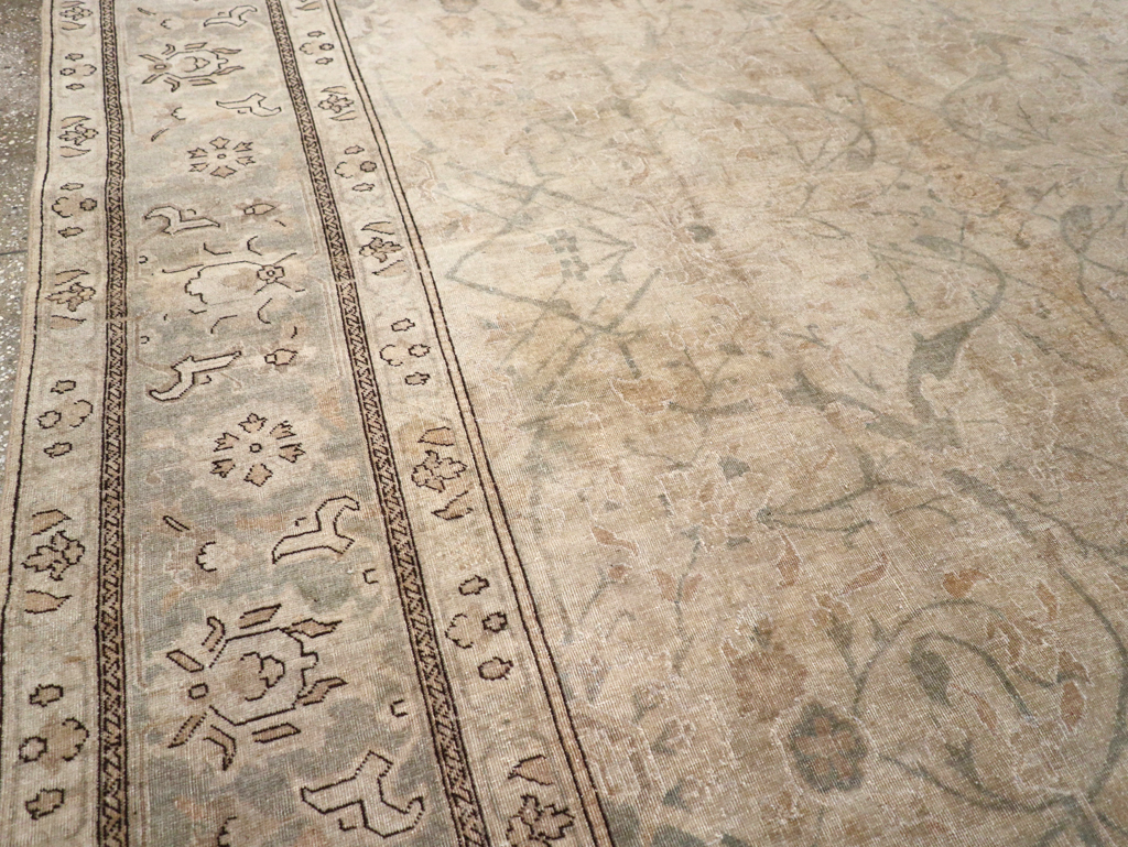 Antique Persian Tabriz Carpet, No.23422 - Galerie Shabab