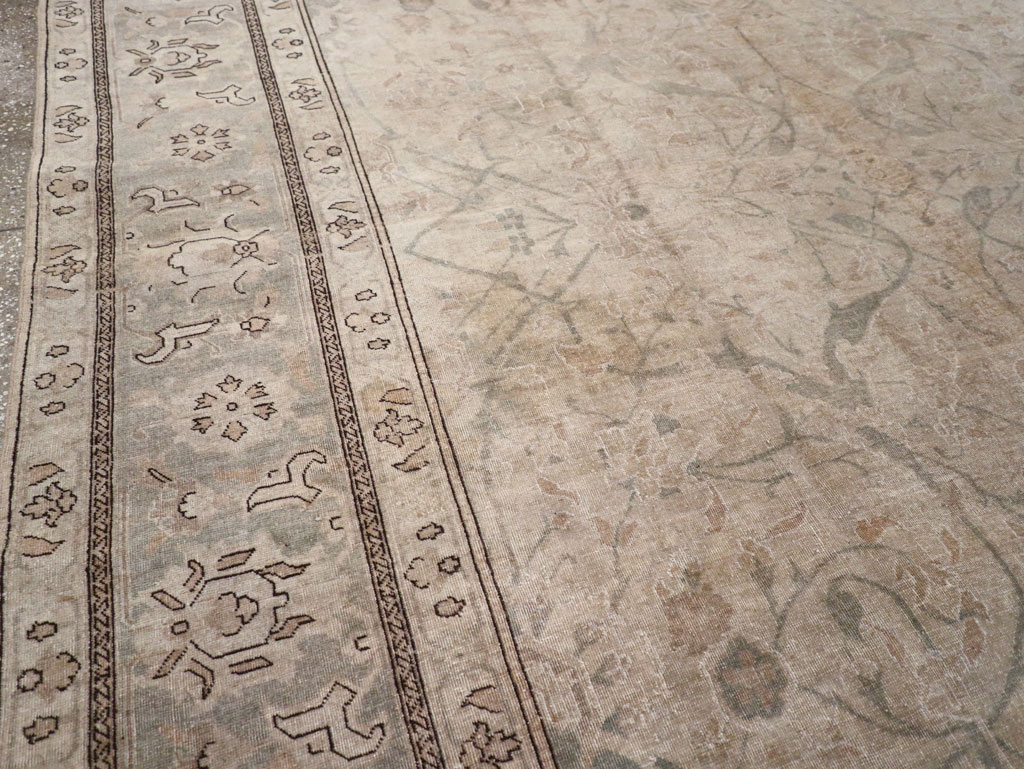 Antique Persian Tabriz Carpet, No.23422 - Galerie Shabab