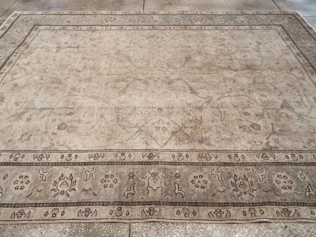 Antique Persian Tabriz Carpet, No.23422 - Galerie Shabab