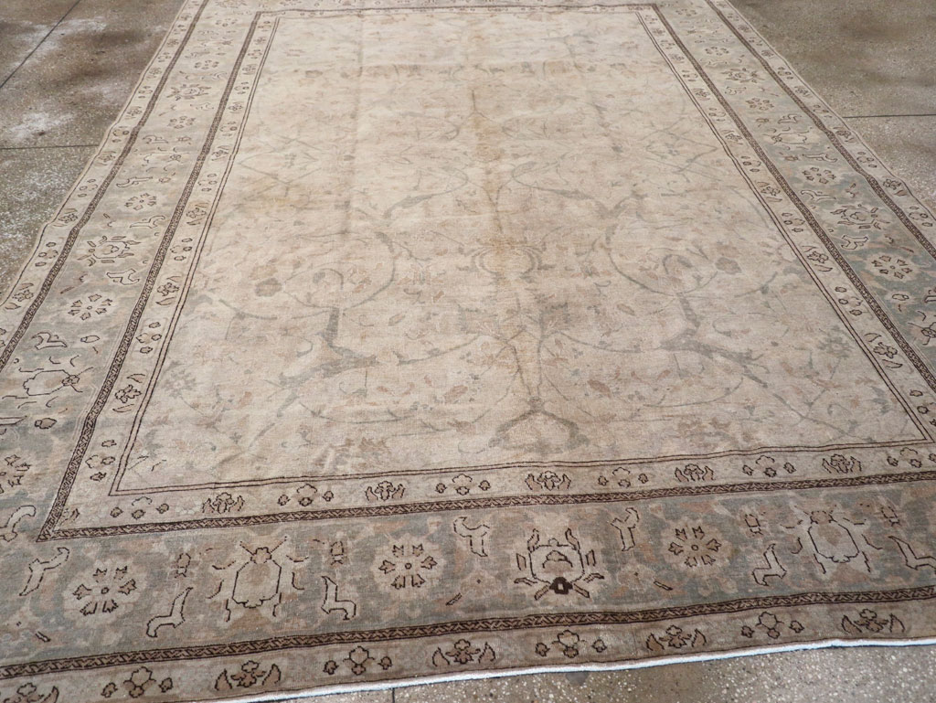Antique Persian Tabriz Carpet, No.23422 - Galerie Shabab