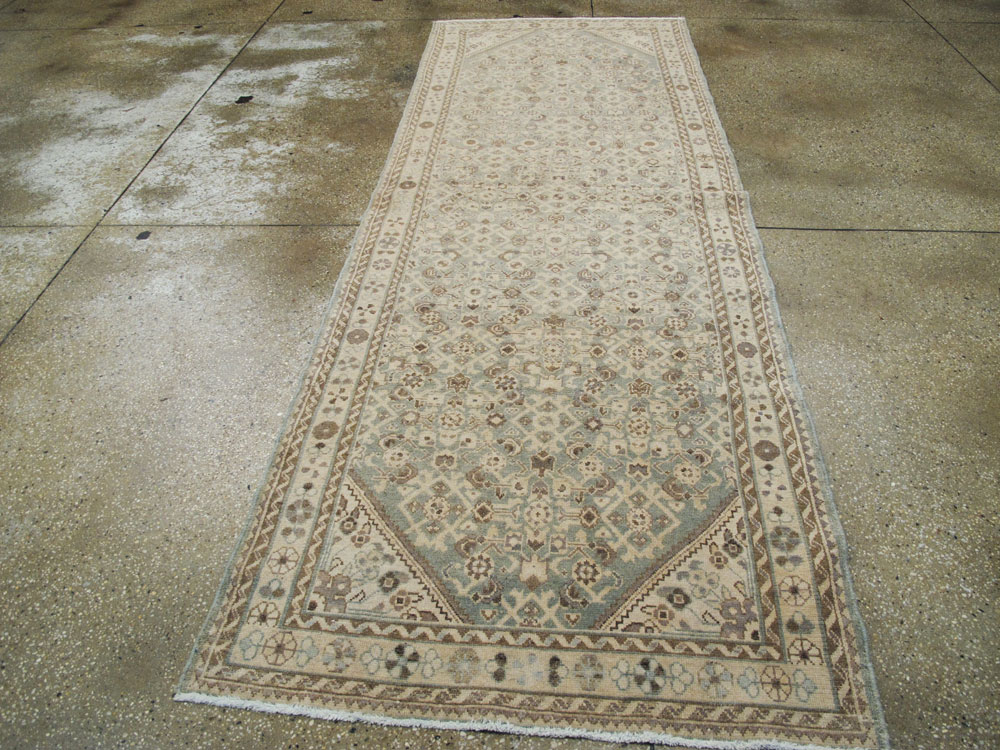 Vintage Persian Malayer Gallery Runner, No.23435 - Galerie Shabab