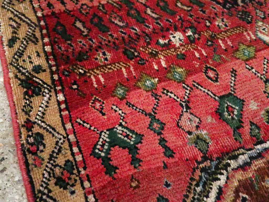 Vintage Persian Mahal Throw Rug, No.23445 - Galerie Shabab