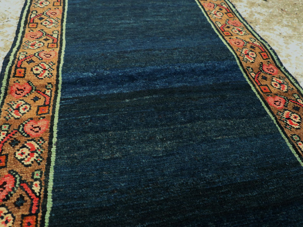 Vintage Persian Mahal Runner, No.23448 - Galerie Shabab