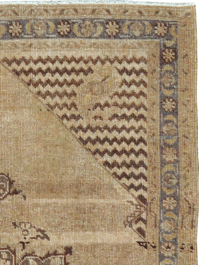 Antique Persian Tabriz Rug, No.23452 - Galerie Shabab