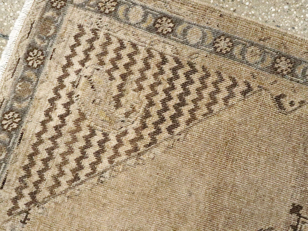 Antique Persian Tabriz Rug, No.23452 - Galerie Shabab