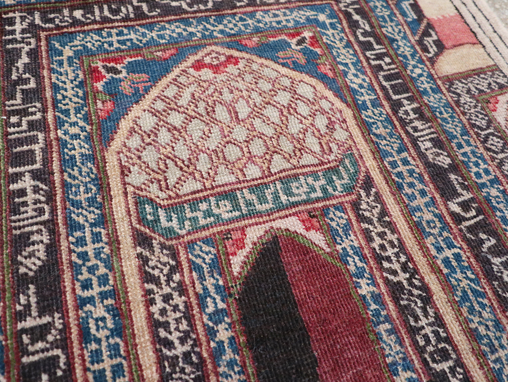 Vintage Persian Tabriz Pictorial Throw Rug, No.23455 - Galerie Shabab