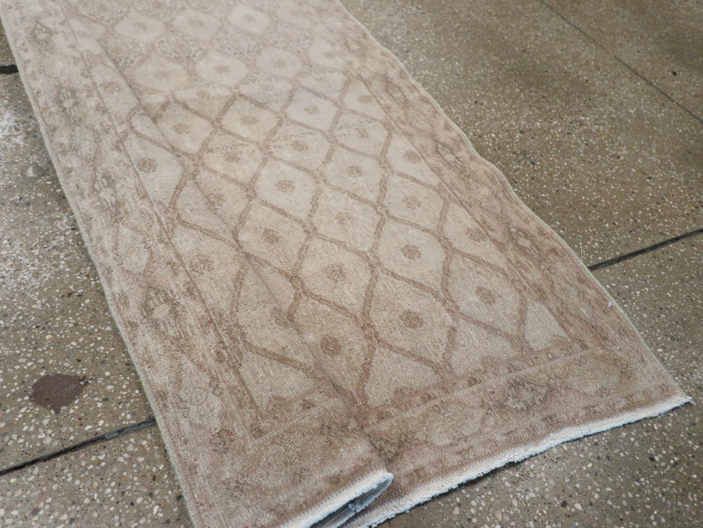 Vintage Persian Mashad Gallery Runner, No.23457 - Galerie Shabab