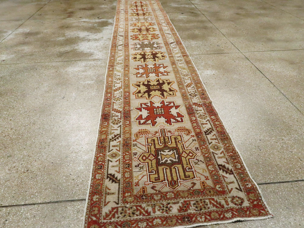 Vintage Persian Heriz Gallery Runner, No.23459 - Galerie Shabab