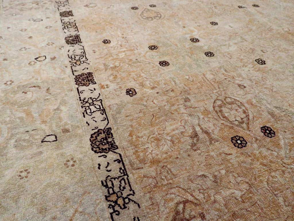 Antique Persian Tabriz Carpet, No.23467 - Galerie Shabab