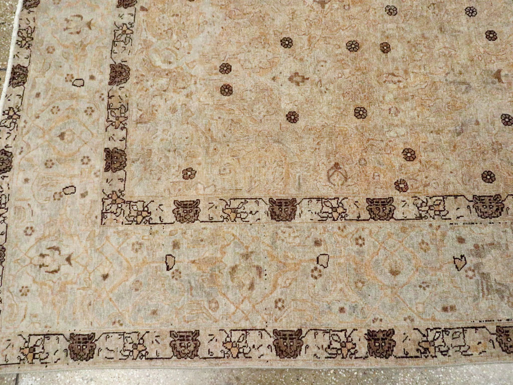 Antique Persian Tabriz Carpet, No.23467 - Galerie Shabab