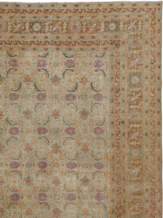 Antique Persian Tabriz Carpet, No.23470 - Galerie Shabab
