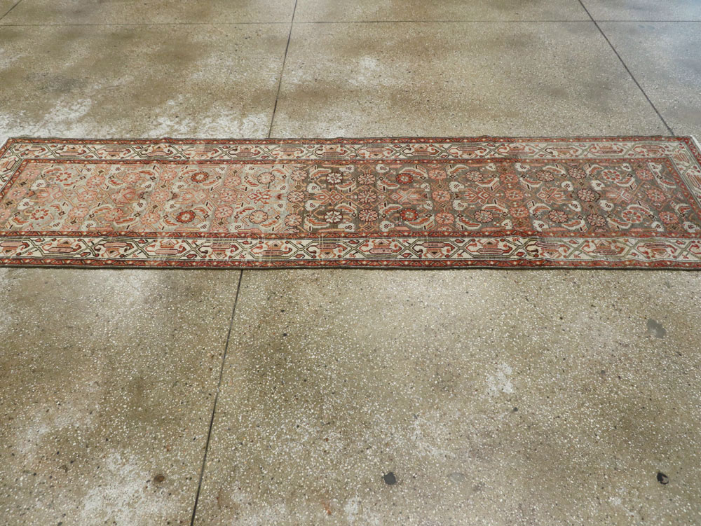 Vintage Persian Malayer Runner, No.23471 - Galerie Shabab