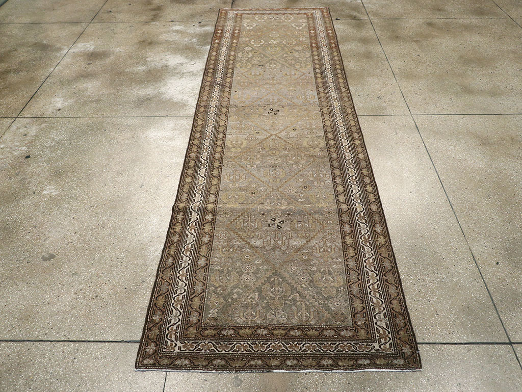 Vintage Persian Kurdish Runner, No.23475 - Galerie Shabab