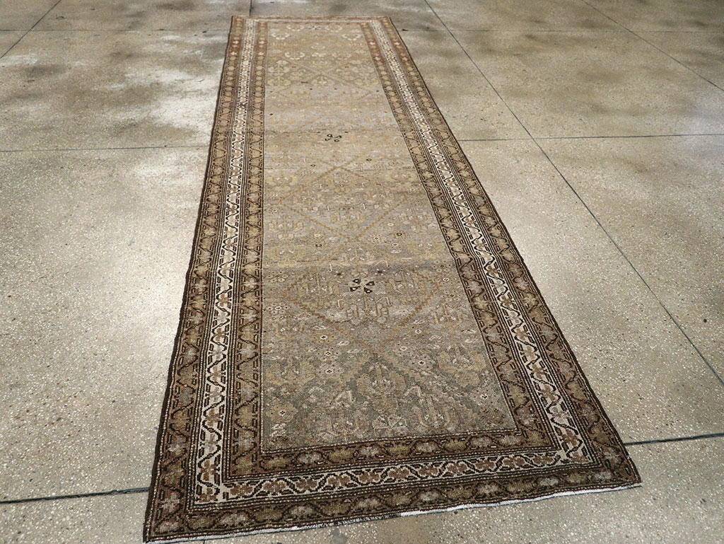 Vintage Persian Kurdish Runner, No.23475 - Galerie Shabab