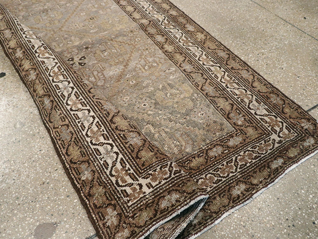 Vintage Persian Kurdish Runner, No.23475 - Galerie Shabab