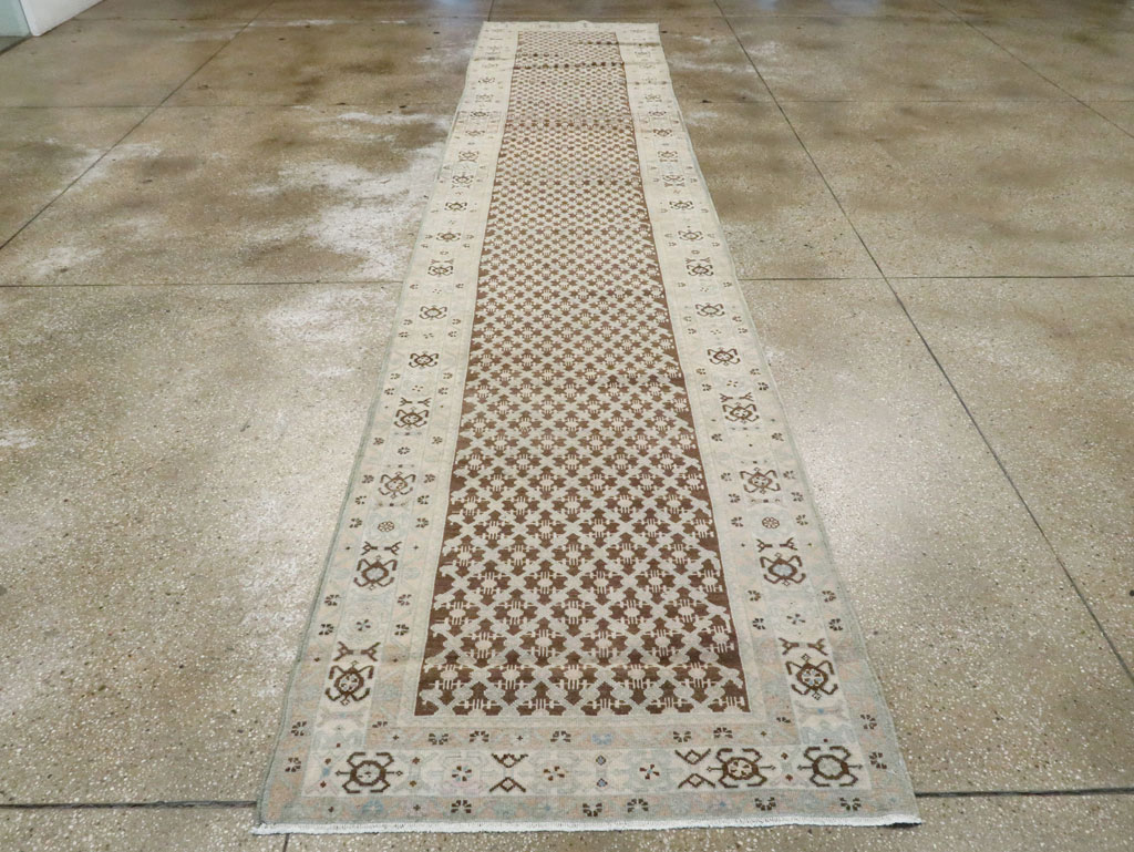 Vintage Persian Malayer Runner, No.23478 - Galerie Shabab
