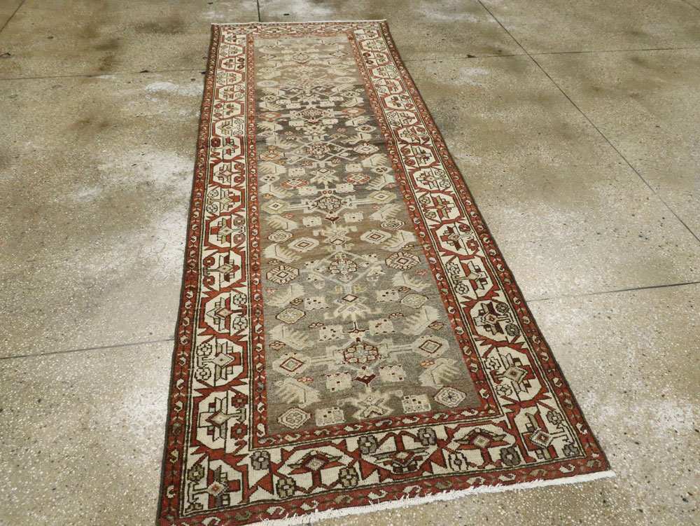 Vintage Persian Bakhtiari Rug, No.23488 - Galerie Shabab