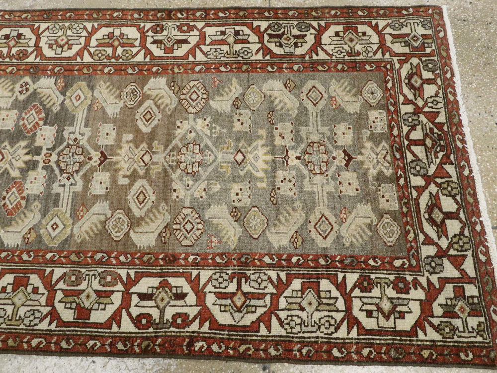 Vintage Persian Bakhtiari Rug, No.23488 - Galerie Shabab