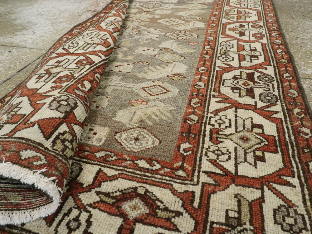 Vintage Persian Bakhtiari Rug, No.23488 - Galerie Shabab