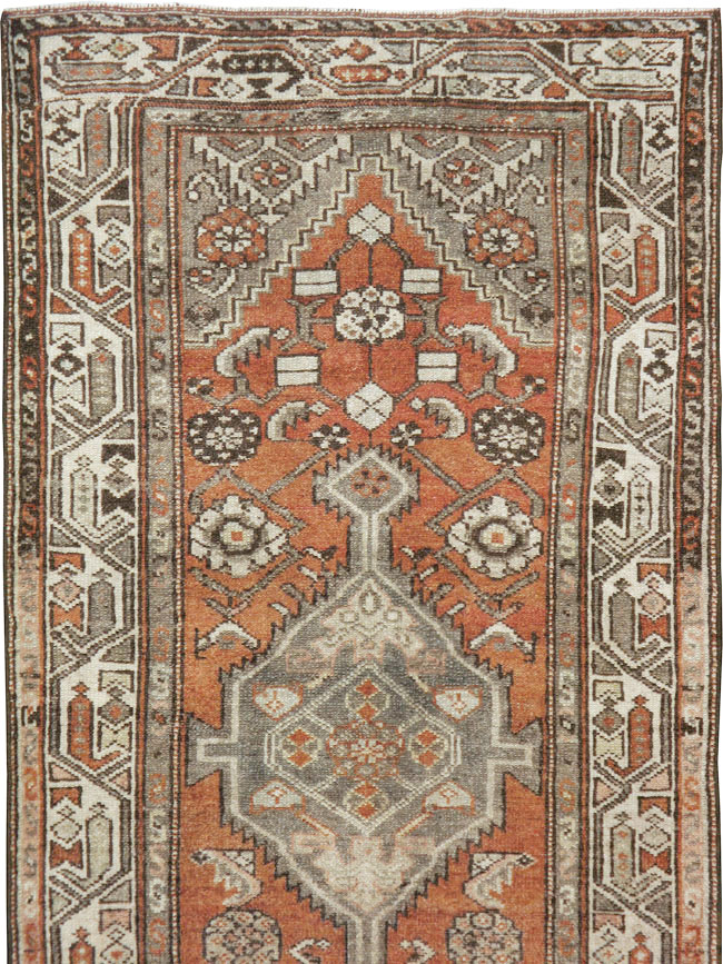 Vintage Persian Malayer Runner, No.23496 - Galerie Shabab