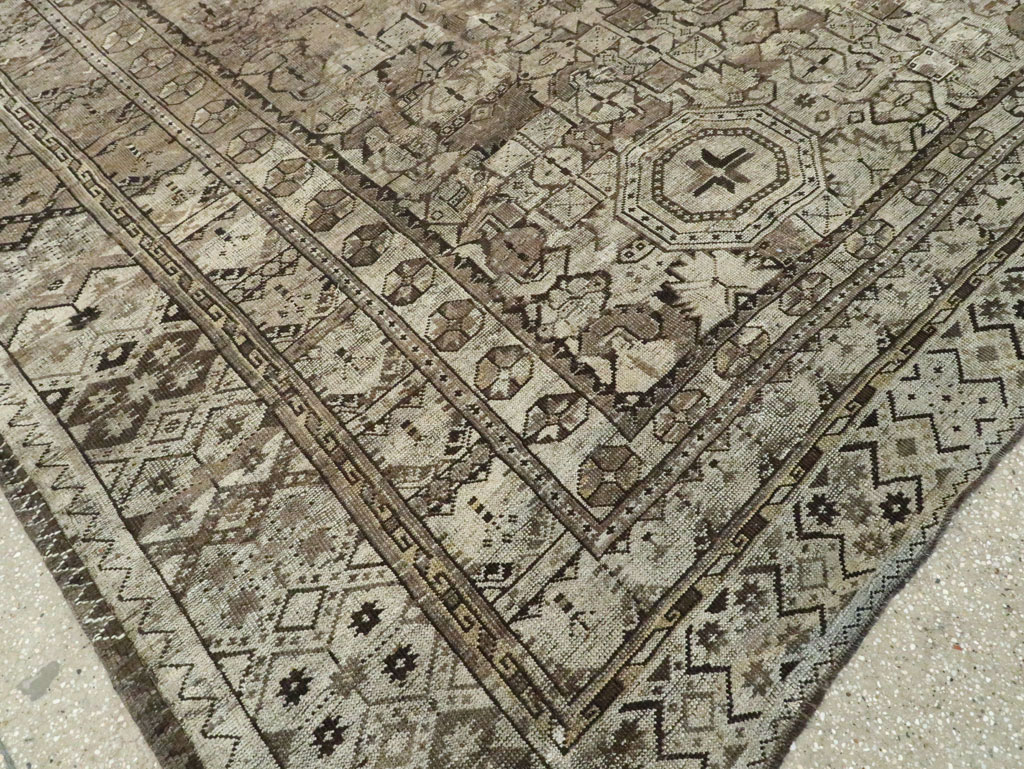 Antique Central Asian Beshir Carpet, No.23502 - Galerie Shabab