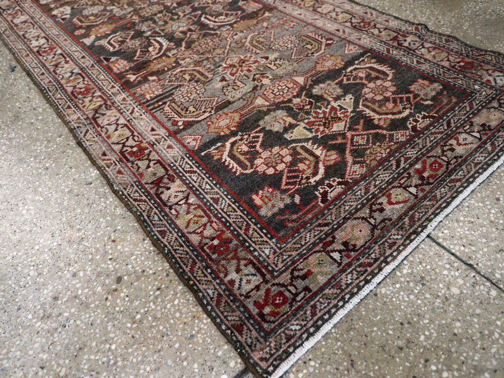 Vintage Persian Malayer Runner, No.23503 - Galerie Shabab