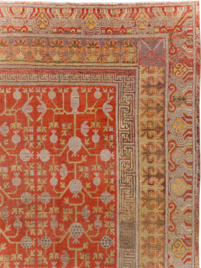 Vintage East Turkestan Khotan Room Size Carpet, No.23506 - Galerie Shabab